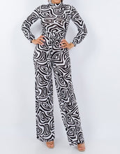 Load image into Gallery viewer, Mesmerized!